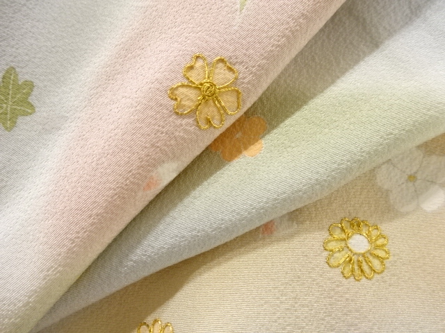  作家物　菊楓模様刺繍訪問着